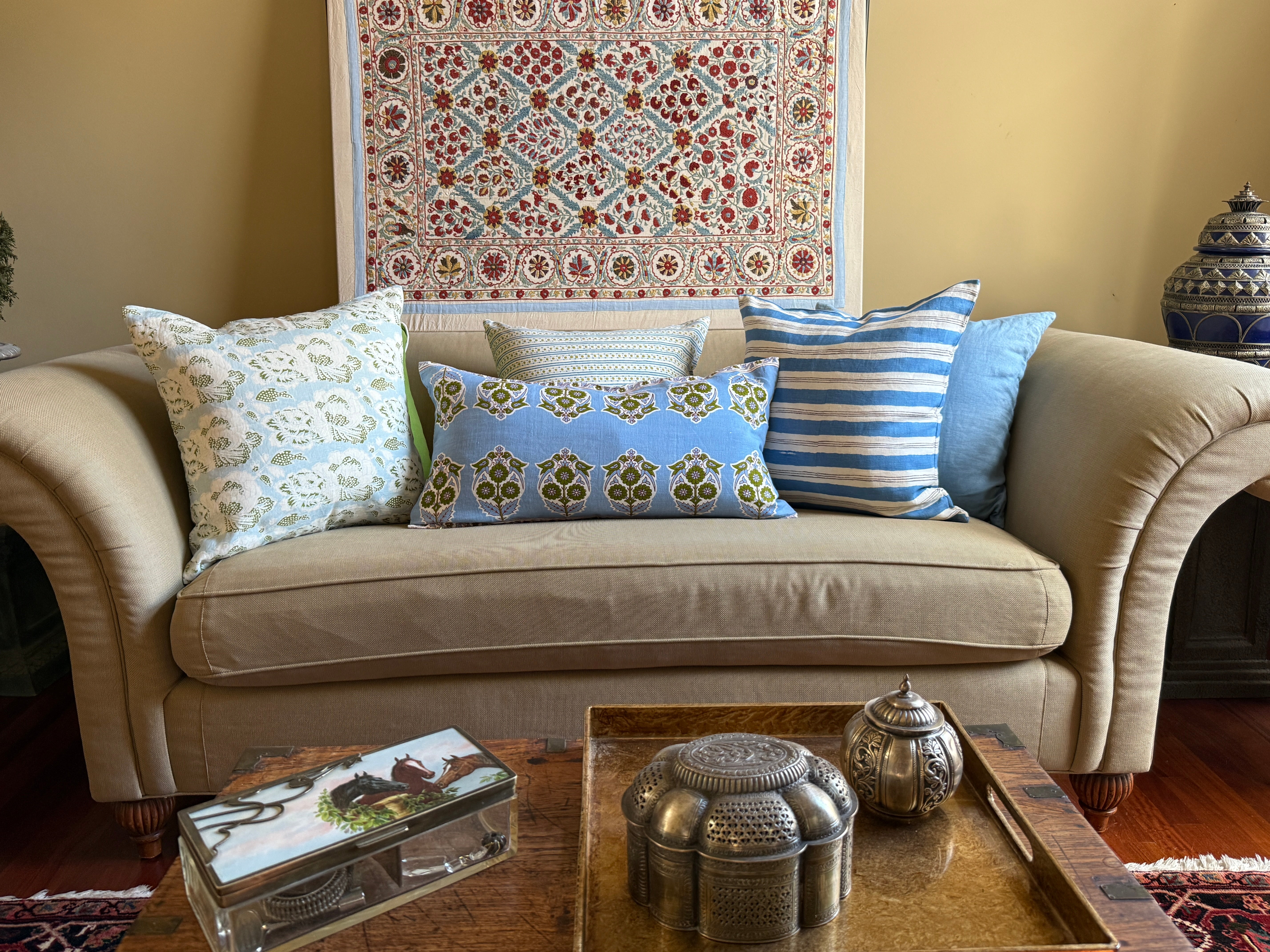 Dora Cornflower Blue/Green Decorative Pillow