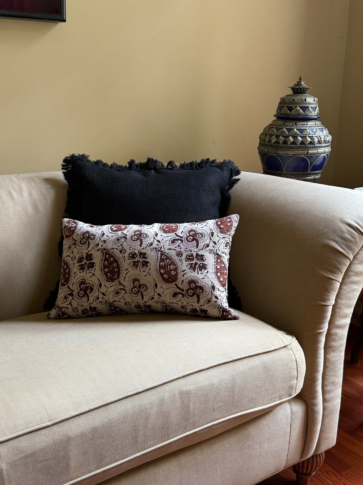Betel Leaf Charcoal/Cinnamon Petit Lumbar Pillow Cover